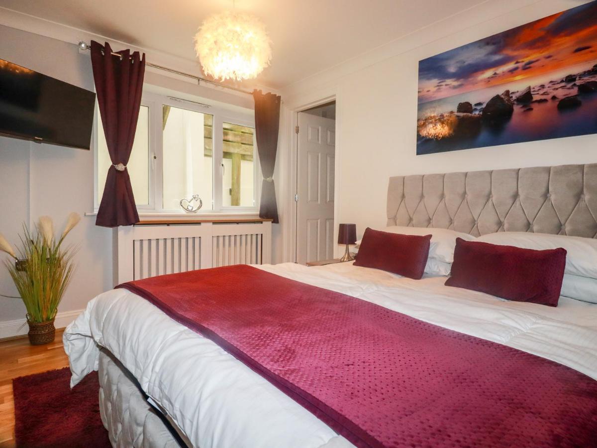 Flat 2 Leilighet New Quay Eksteriør bilde